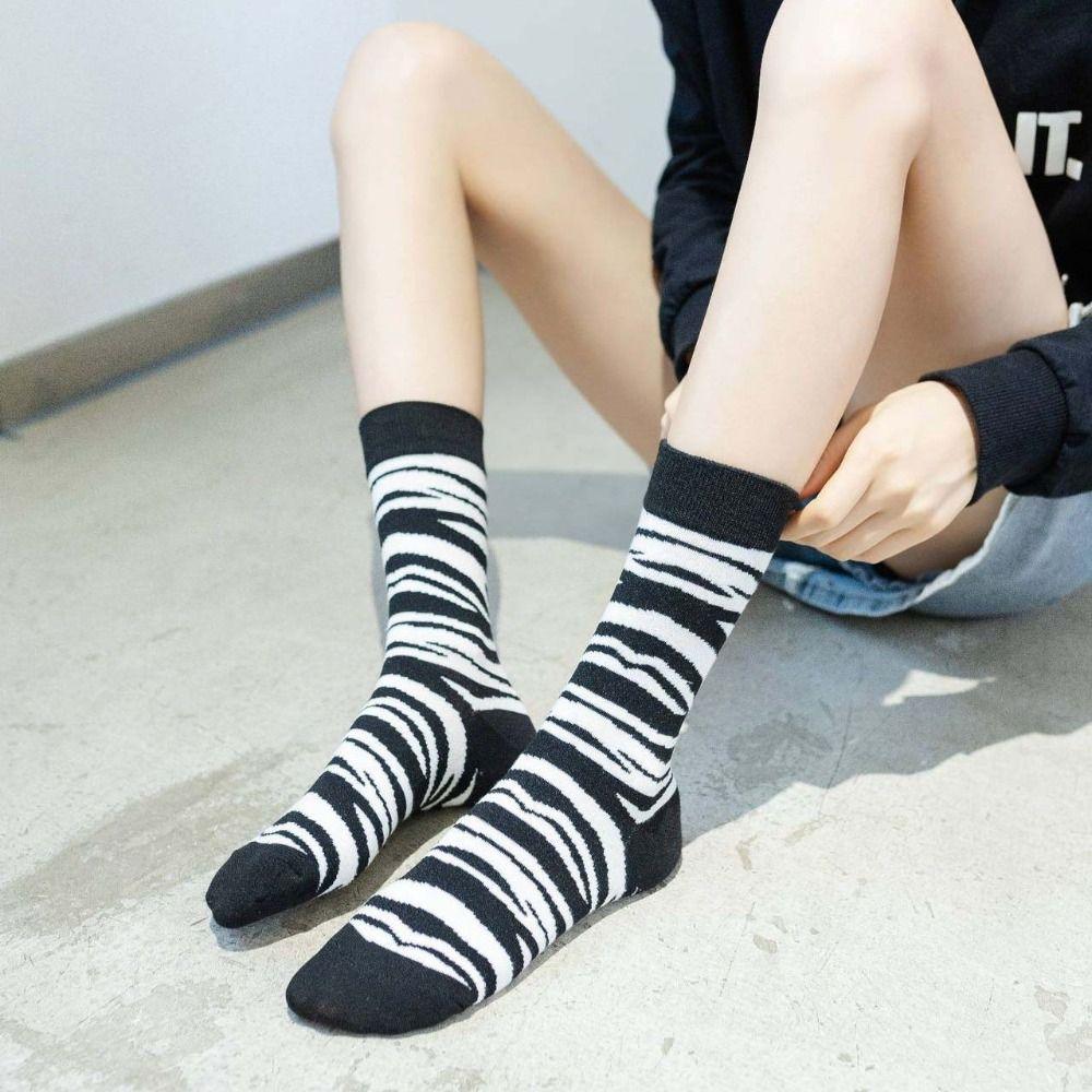 

Korean Ins Girls Jacquard Socks Dog Mid Tube Socks Fashion Cartoon Socks Women Lady 5Pairs