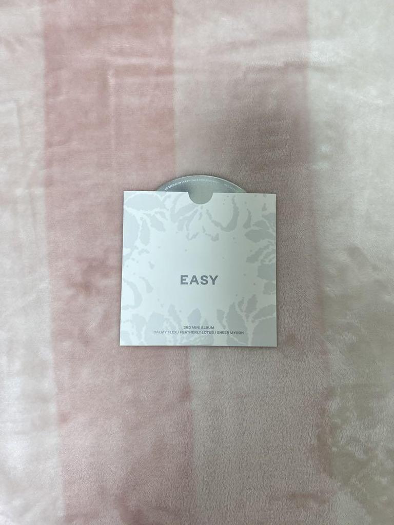 [USED] LE SSERAFIM Mini Album EASY Le Seraphim Le Sera