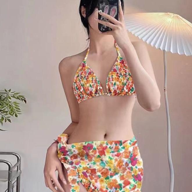 2026 Girl Small Fresh Bikini Sexy Small Breasts Gather Fashion Printing Split Skirt Swimsuit Women's Three-piece Set