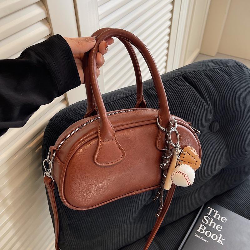 Premium Maillard Retro Bag Women's New Autumn and Winter Versatile Messenger Bag Hand Carry Bowling Bag