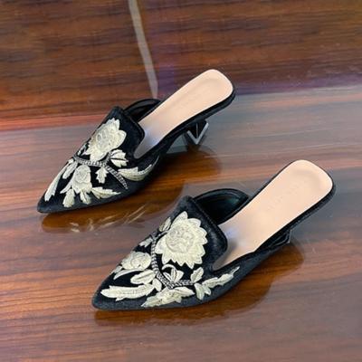 Damtofflor Broderi Halvtofflor Damskor Nya Broderi Blomma Retro Halvtofflor Spetsiga Platt Botten Sandaler Dam