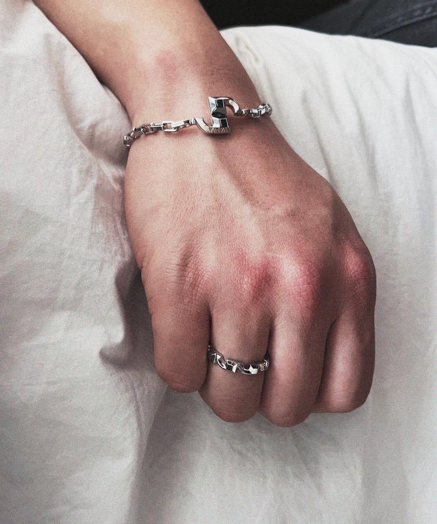 Valik [925 Silver] No. 72 Comma Plain Ring