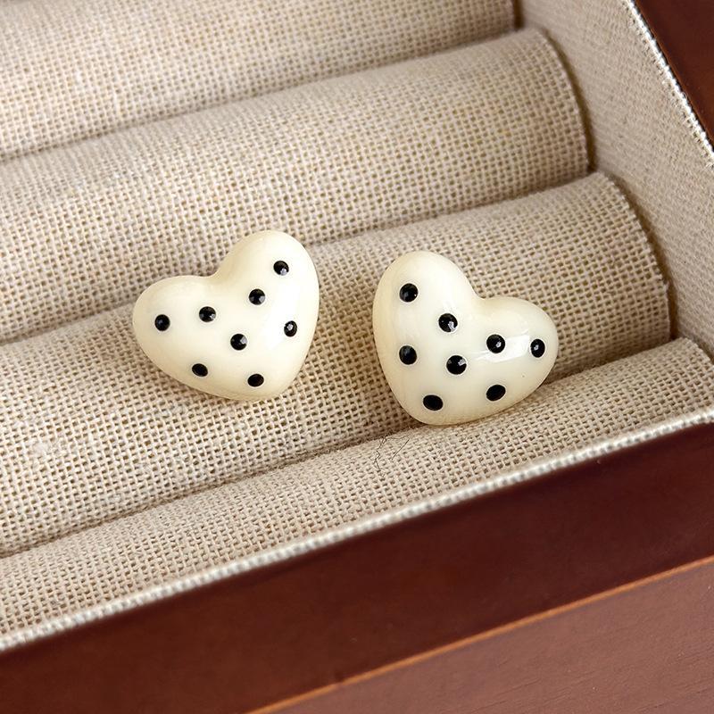 Colorful Heart Earrings Elegant Summer Cute Dangle Ear Accessory for Girls Daily School Shopping