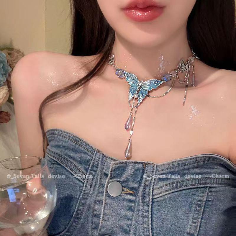 2025 High-End Gothic Punk Necklace: Y2K Dark Style Clavicle Chain for Women