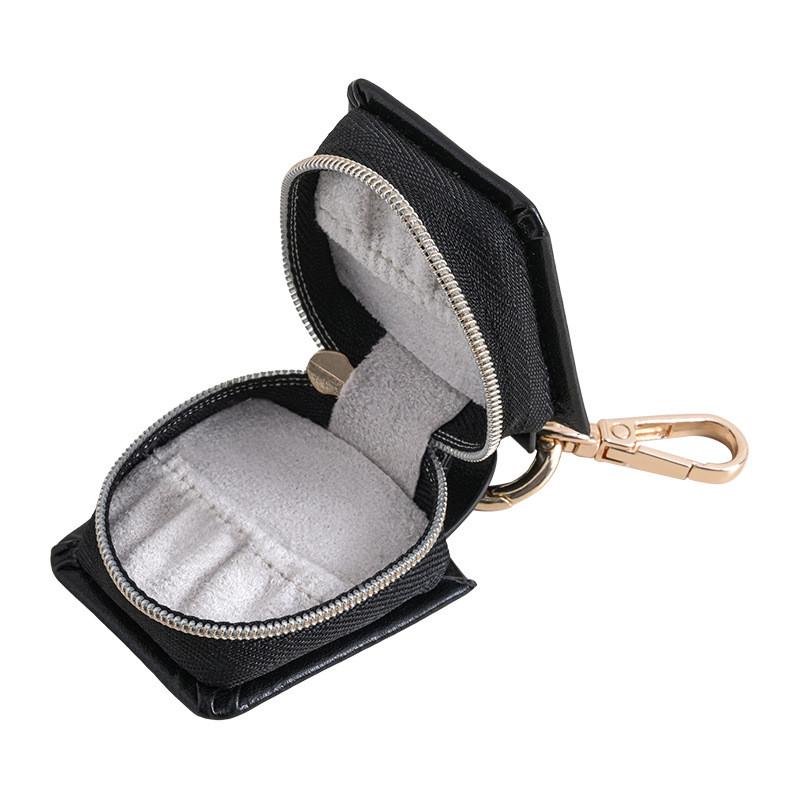 Minimalist Leather Jewelry Box With Soft Hardness For Travel And Gift Giving