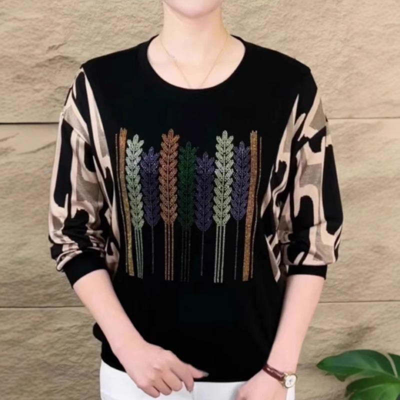 Undercover Women's Long Sleeved Plus Size Round Neck T-shirt