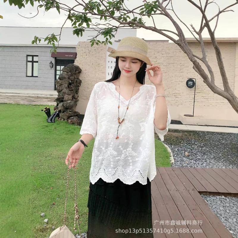 Summer new women's clothing small fresh round neck splicing embroidery solid color loose pullover top knitted batman shirt