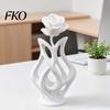 Platzsparende Schreibtischdekoration 3D-gedruckte Rosen-Skulptur, Hohlvase Blumenkunst-Figur mit matter Oberfläche, Künstlerische Blumenskulptur Minimalistisch