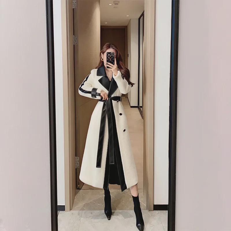 "2024 Women's Woolen Plush Coat with Contrast Stitching"