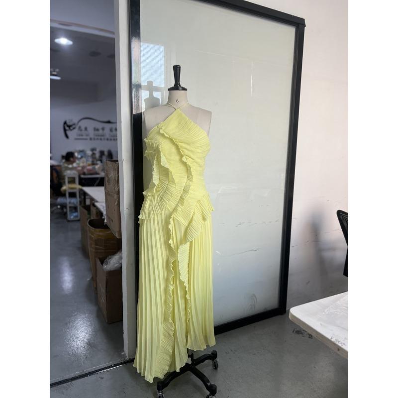 European and American Women's Clothing Fashion Pleated Neck Sexy Dress Vacation Seaside Dress Spice Girl Neck