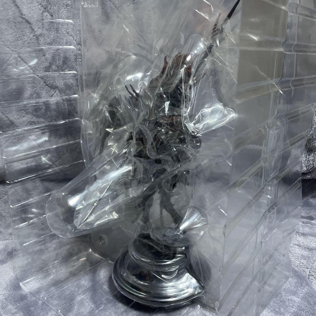 [USADO] FF14 Deus da Luta Odin Figura Qualidade Meister