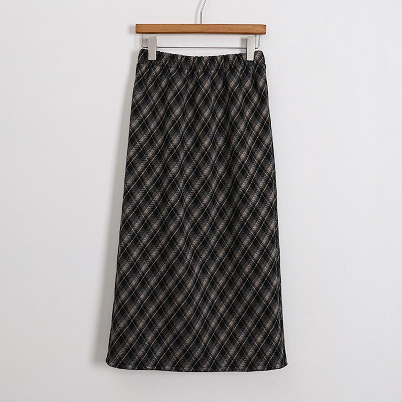 2024 Retro Plaid Fleece-Lined Wool Midi Skirt with High Waist & Back Slit