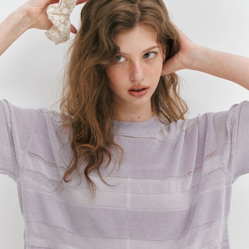 MEENDERI FLOWER FLAKE SCRUNCHIE