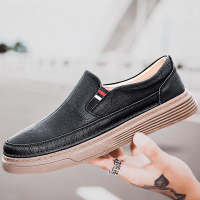 Mode Echtes Leder Herren Freizeitschuhe Neue Designer Slipper Sommer Atmungsaktive Slipper Outdoor Lochmuster Fahrschuhe Mokassins