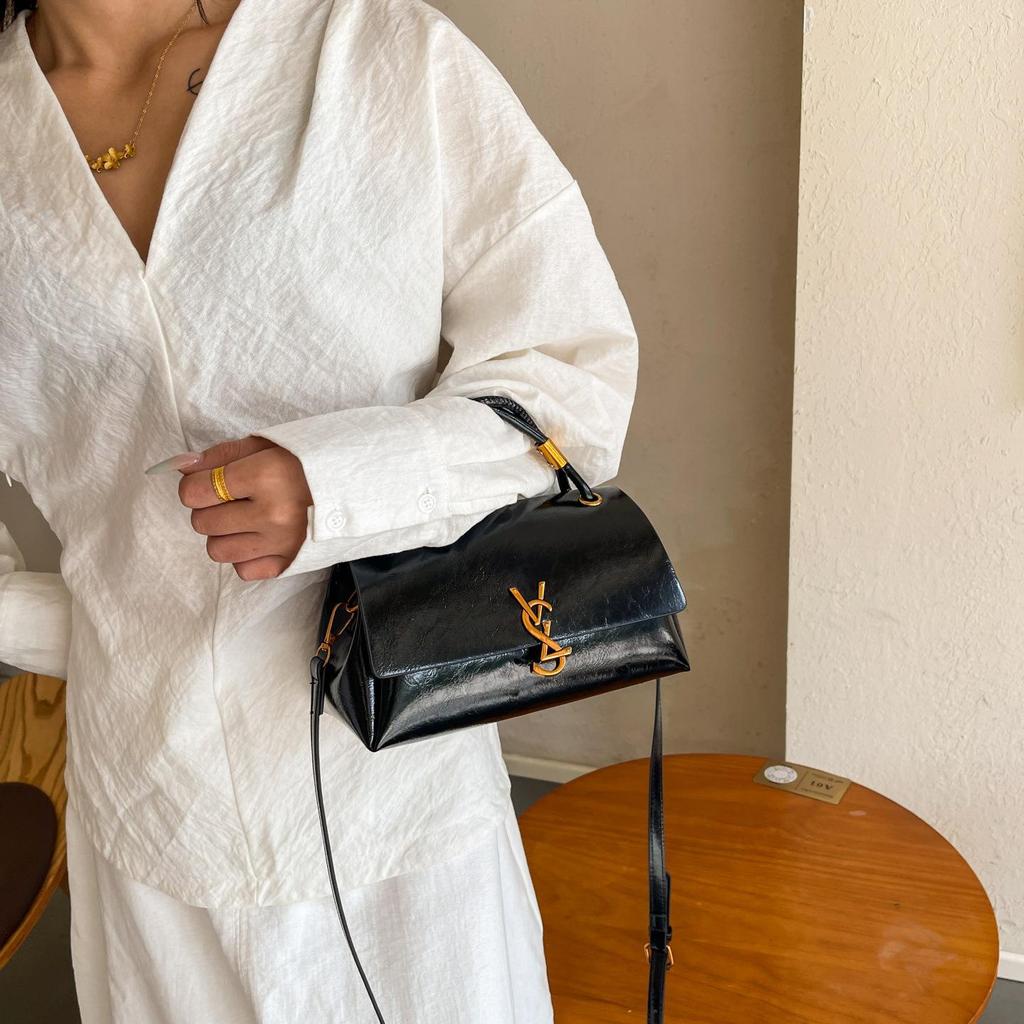 European & American Mini Shoulder Bag: Korean Fashion Niche, Underarm & Crossbody Styles