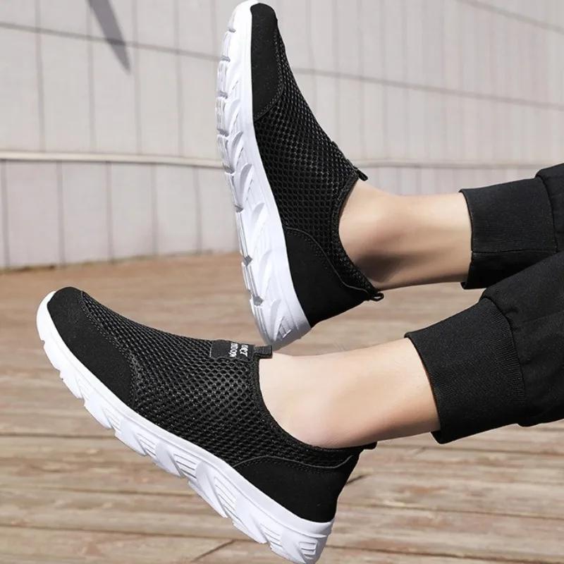 Fashion New Running Shoes for Men Breathable Sports Shoes Light Weight Fashion Summer Mesh Breathable Sneakers for Men