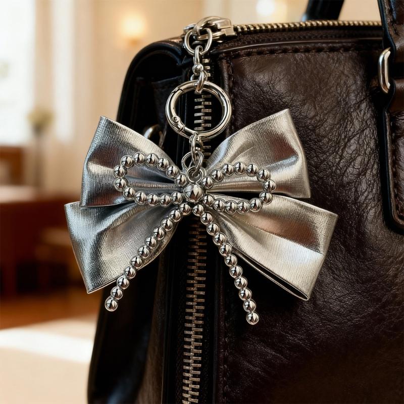 Y2K Inspired Silver Bowknot Keychain Charm with Retro Modern Design for Fashionable Bag Phone Decors Accessory Lightweight Portable