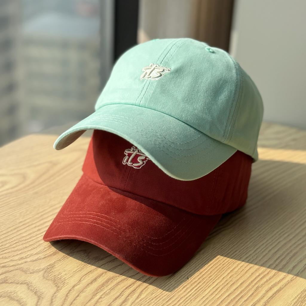 Korean-style all-season hat for men and women, with three-dimensional letter embroidery, soft-top baseball cap, casual and versatile, trendy duckbill