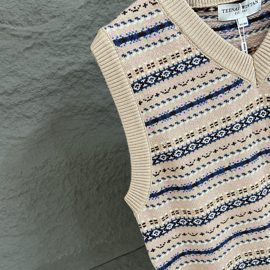 Women's Wool Fair Isle V-Neck Vest - Autumn 2025 Collection