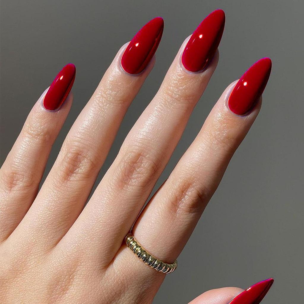 Podzim 2024 Špičkové lesklé, odnímatelné jednobarevné umělé nehty ve tvaru mandle