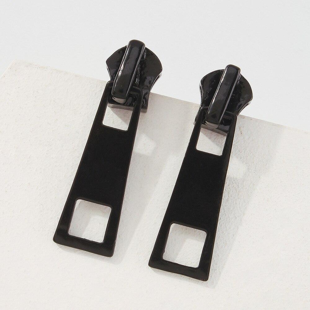 

Модные индивидуальные серьги-гвоздики на молнии для женщин, корейские креативные красочные необычные серьги 2021, трендовые украшения в стиле хип-хоп, панк чёрный