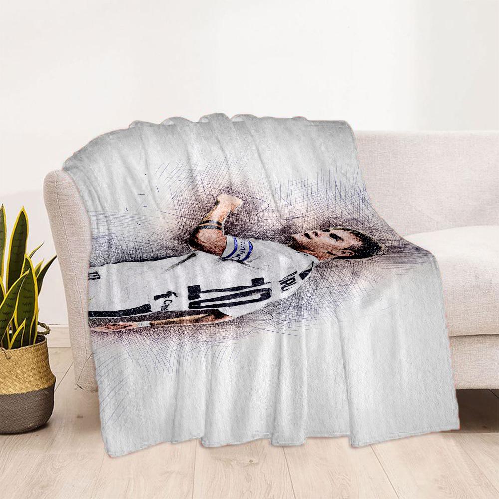 Football Stars Action Blanket Ultra-Soft Perfect for Livingroom Chair Seaside for All Seasons Playful Design Suitable for Gifting Relatives and Friend