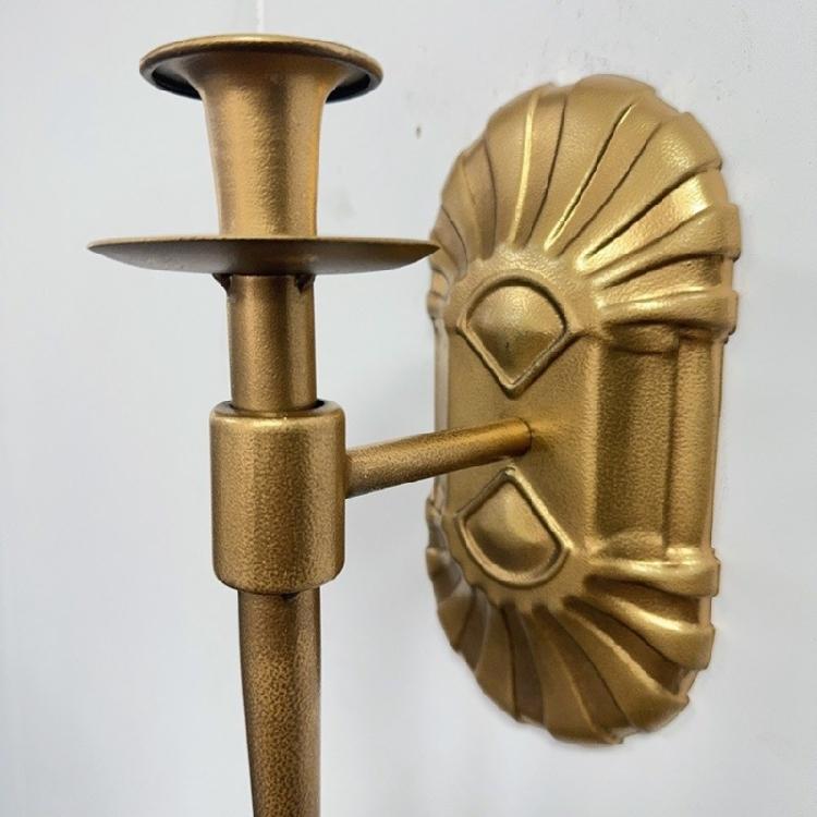 Luxurious Iron Wall Sconce Metal Candle Holders European Vintage Styles Hanging Candlestick for Party Gatherings Decors