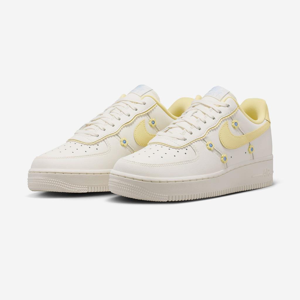 Nike WMNS AIR FORCE 1 07 LX IW2348-170