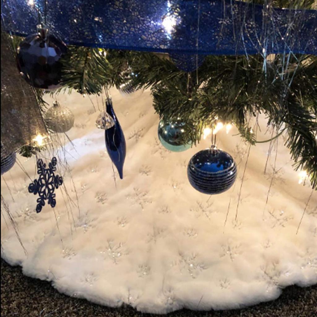 30 Inch Faux Furs Christmas Tree Skirt Plush Skirt For Merry Christmas Party Christmas Tree Decoration