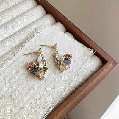 Retro Colorful Gem Heart Stud Earrings with Light Luxury Design and Versatile Oil Painting Style