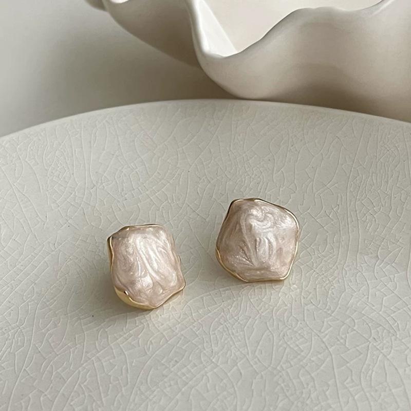 Vintage Coffee Color Square Resin Stud Earrings For Women Girls Fashion Metal Irregular Geometric Earrings Zircon 2023 Trendy