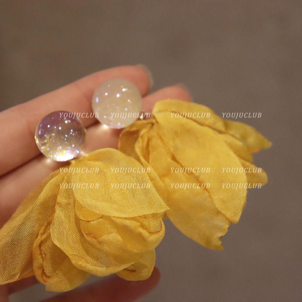2025 White Chiffon Flower High-End Fairy Stud Earrings for Big Round Faces