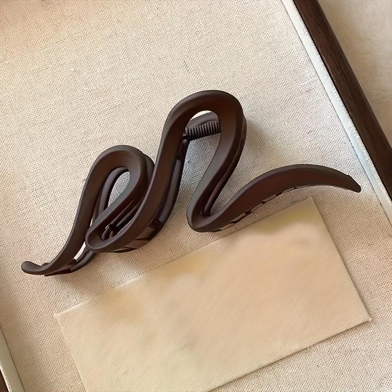 1Pc Matte Wavy Hairpin, Retro Style, Solid Color Shark Clip, Easy To Bind and Style