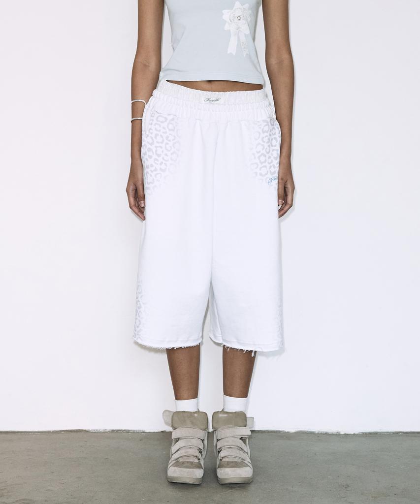 FANCY CLUB Leopard Sagging Bermuda Shorts (White) F26Qd403