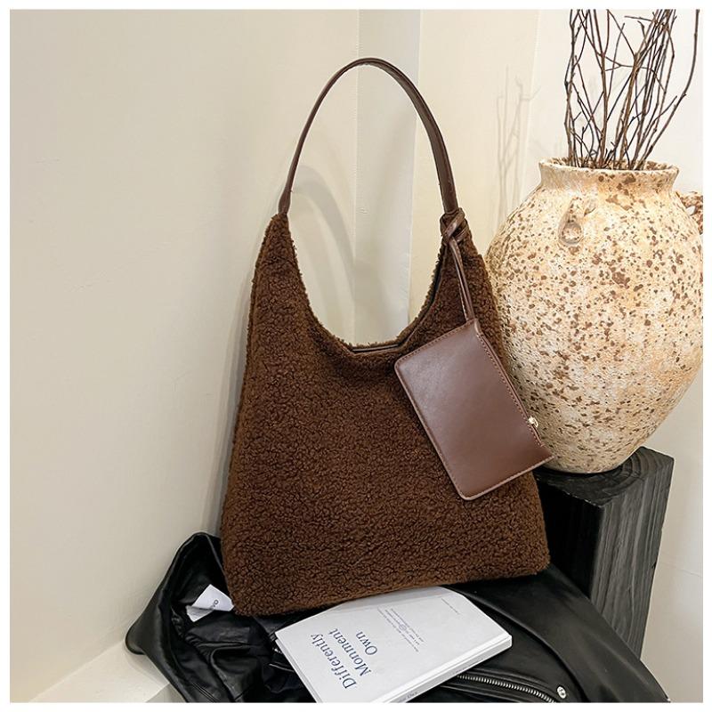 

Lazy plush bag women s new winter tote bag large capacity versatile commuter shoulder bag
