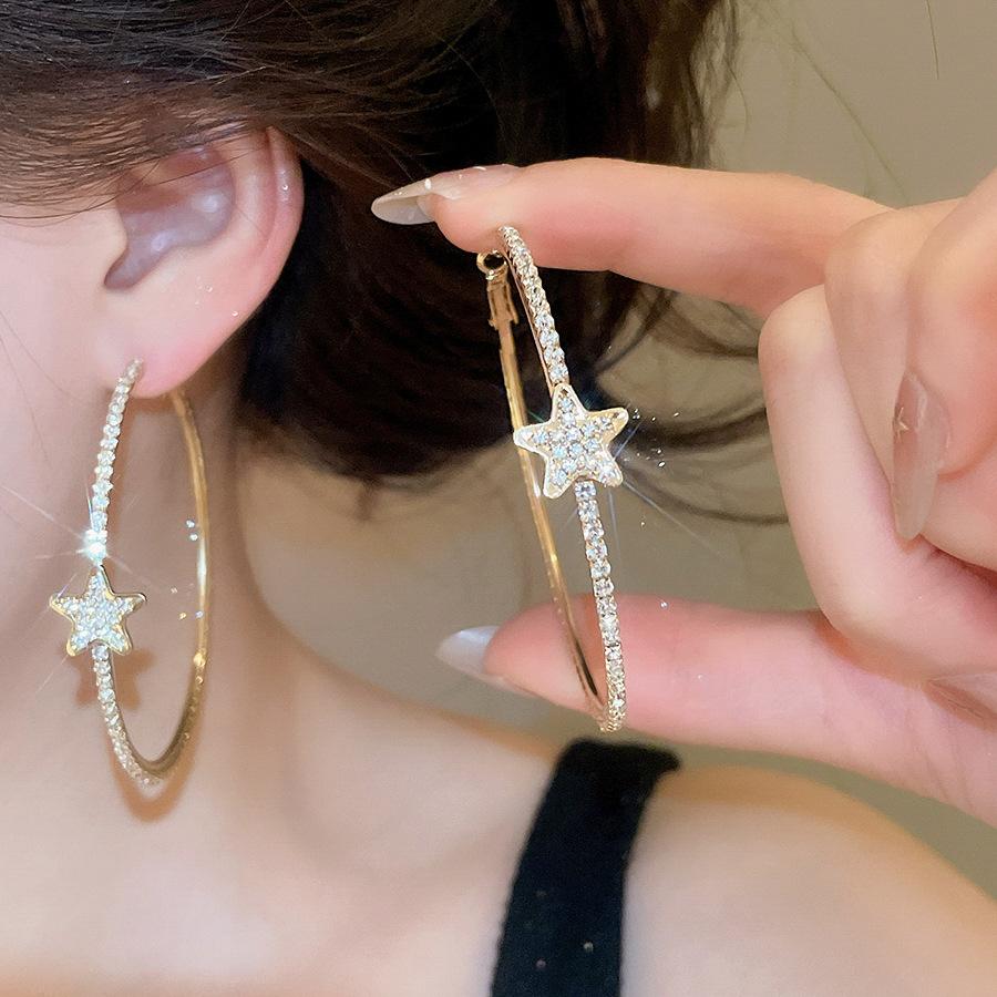 Fashion Sparkling Rhinestone Hoop Earrings for Women Star Exaggerated Round Earrings Buckle Luxurious Party Jewelry Accessories