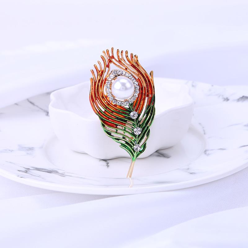 Mori Fresh Literary Fan Sweater Shirt Suit Brooch Pin Three-Dimensional Retro Feather Women'S Gift Gift