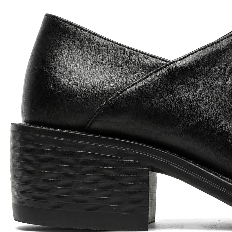 Fashion Leather Shoes For Man Genuine Leather Big Size Shoes High Quality Designer Formal Shoes Casual Shoes Fashion Business