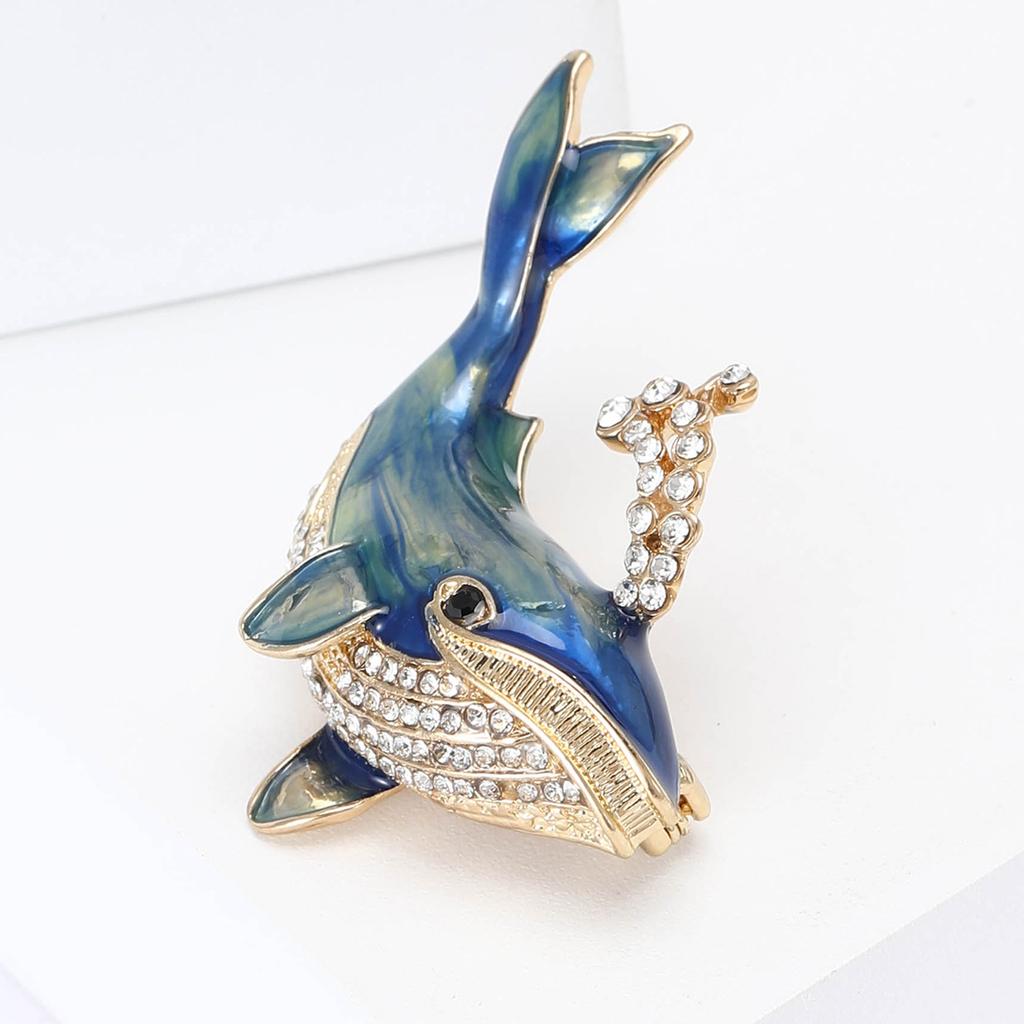 Japonsko a Jižní Korea Roztomilý kreativní slitina drahokamu sprej velryba brož módní všestranný pánský a dámský oděv korsáž šperky pin