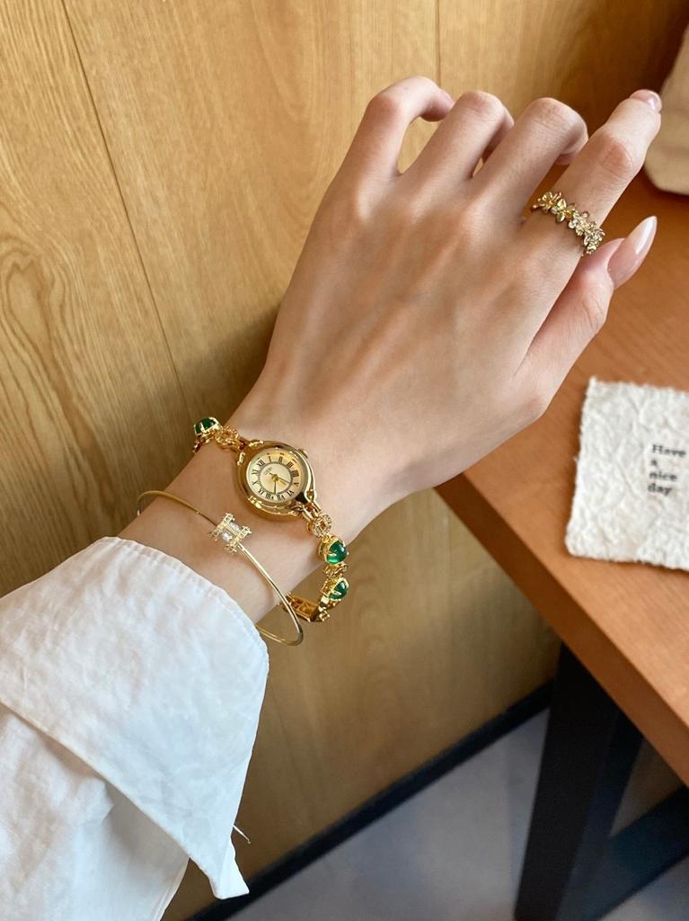 New Women's Watch Green Jade High Quality Diamond Middle Ages Bracelet Gold Watch Luxury Retro Small dial