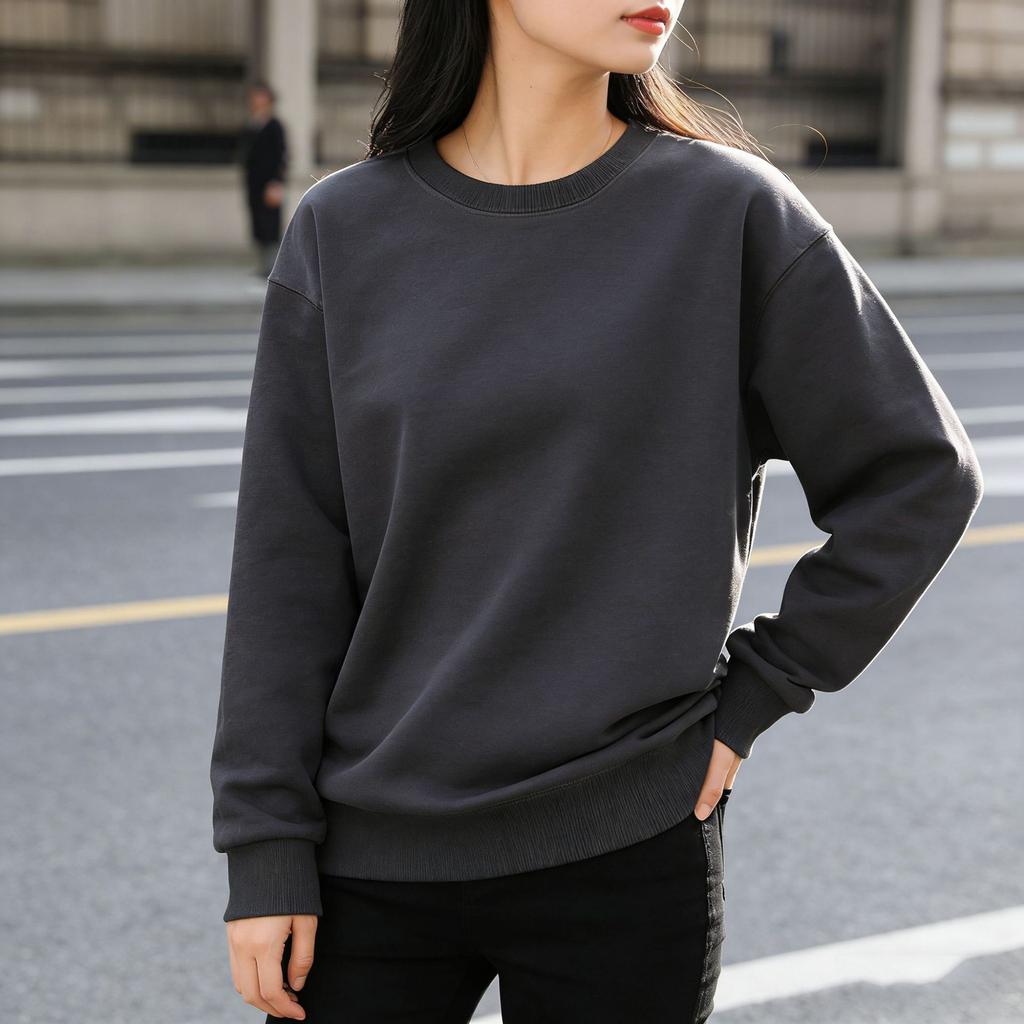 Europe and the United States new autumn and winter crew neck sweater women's top long sleeve white solid color loose girls spring and autumn models 