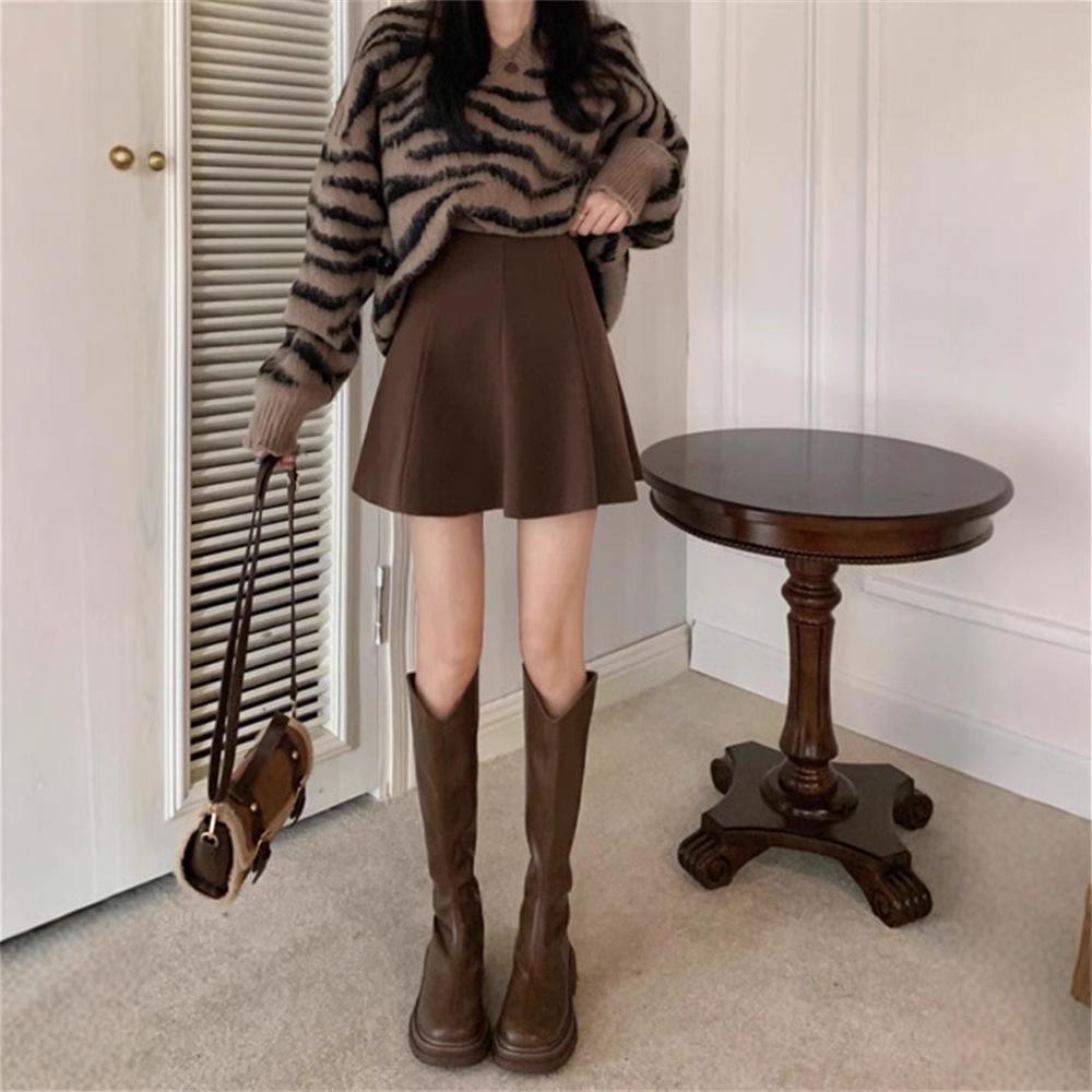 Plus Size Women's Slimming Wool A-line High Waist Pleated Skirt for Autumn