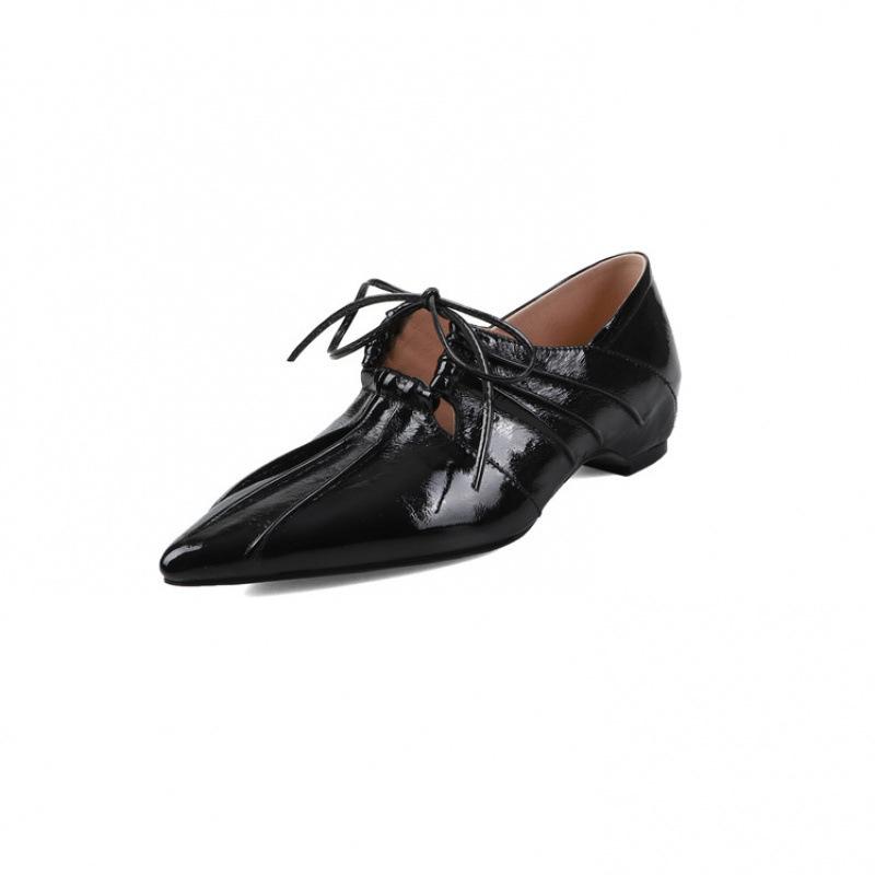 New pointed leather single shoes women's soft cowhide four-season small leather shoes non-slip cowhide sole lace-up casual large size shoes