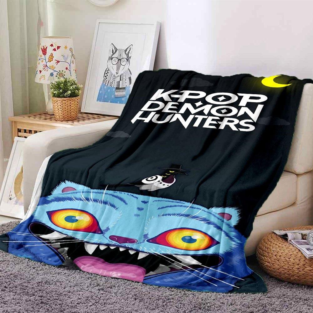 

1pc Hunter X Kopo group - Themed Flannel Blanket - Suitable for Bed, Home Decor, Graduation Gifts, Easter, Back to School, ChristmasA50 80cmx120cm(31inx47in)