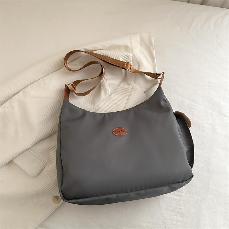 

Повседневная сумка-тоут из Оксфорда большой вместимости женская 2025 новая высококлассная сумка на плечо кроссбоди сумка-пельмень серый