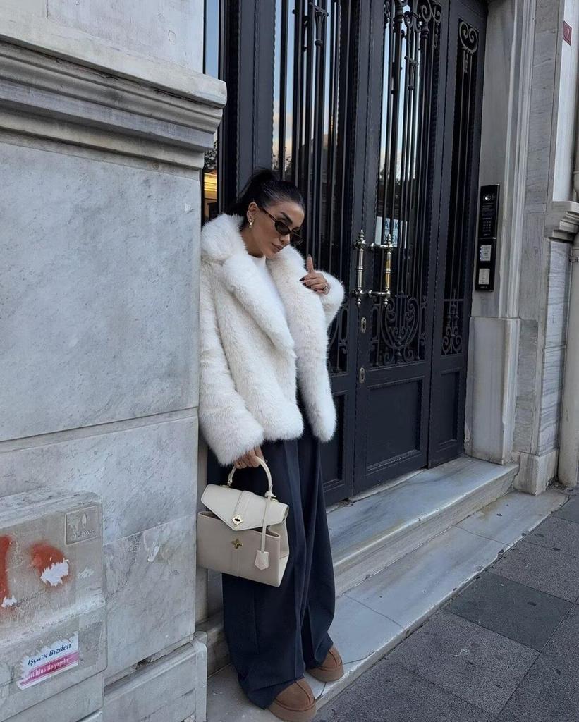 Damenmantel aus Kunstfuchsfell - Dick, locker, modisch und umweltfreundlich