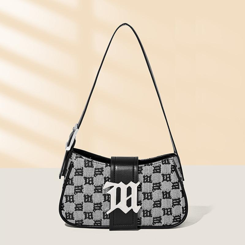 Ielgy Underarm Bag High-End Baguette Bag Fashion Casual Portable Shoulder Bag Trendy