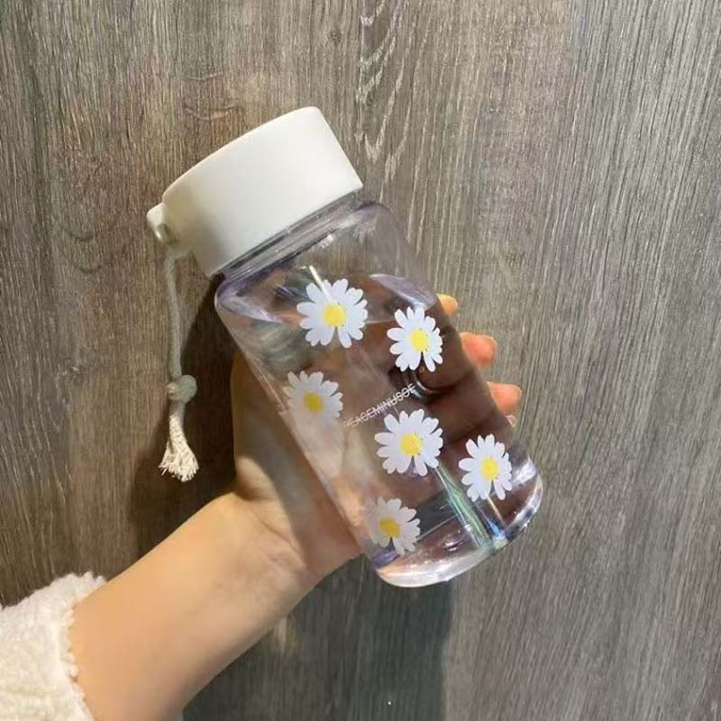 

Daisy Pattern Plastic Tumbler with Non-Slip Lid, 401-500ml Shatterproof Water Bottle for School Gym Travel - Frosted/Transparent Transparent
