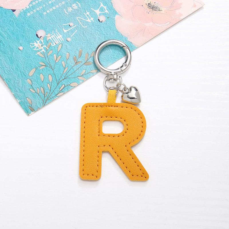 Barevná kožená klíčenka na 26 písmen pro ženy Dívky Přívěsky na klíče s počátečním písmenem 26 batohů dekorace doplňky dárky