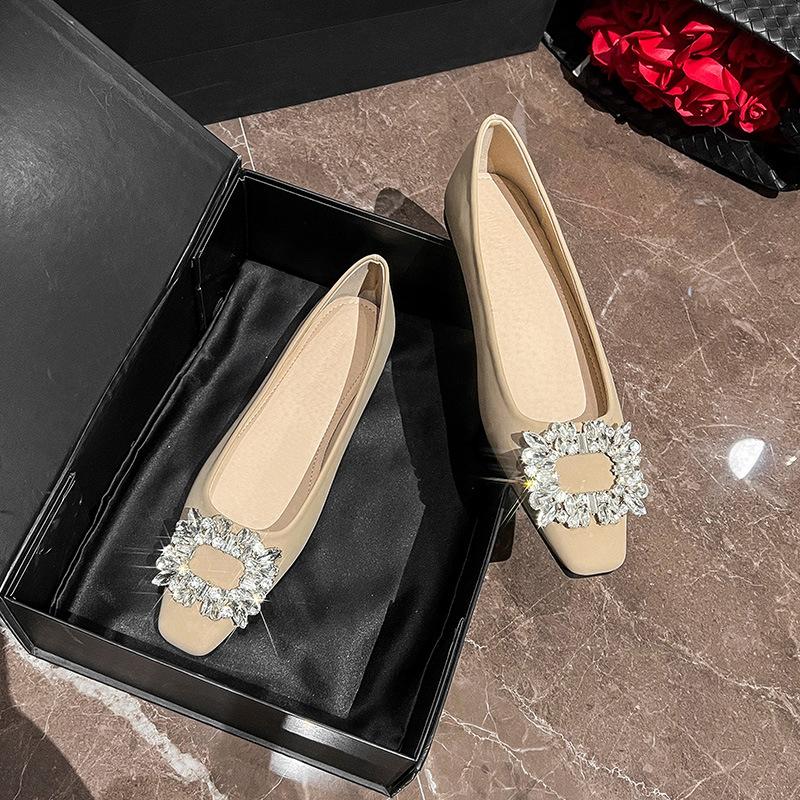 

Туфли-лодочки новые квадратный носок мелкий вырез мягкая подошва женская обувь темперамент стразы квадратная пряжка повседневные балетки 42 хаки